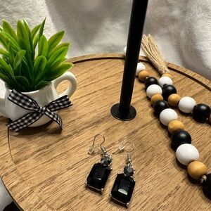 Elegant Black Dangle Earrings